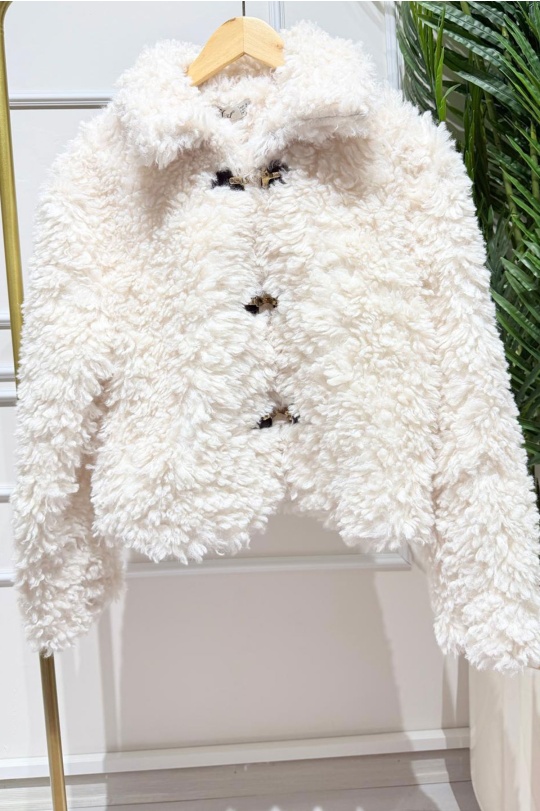 Beyaz Renk Kancalı Kuzu Mont