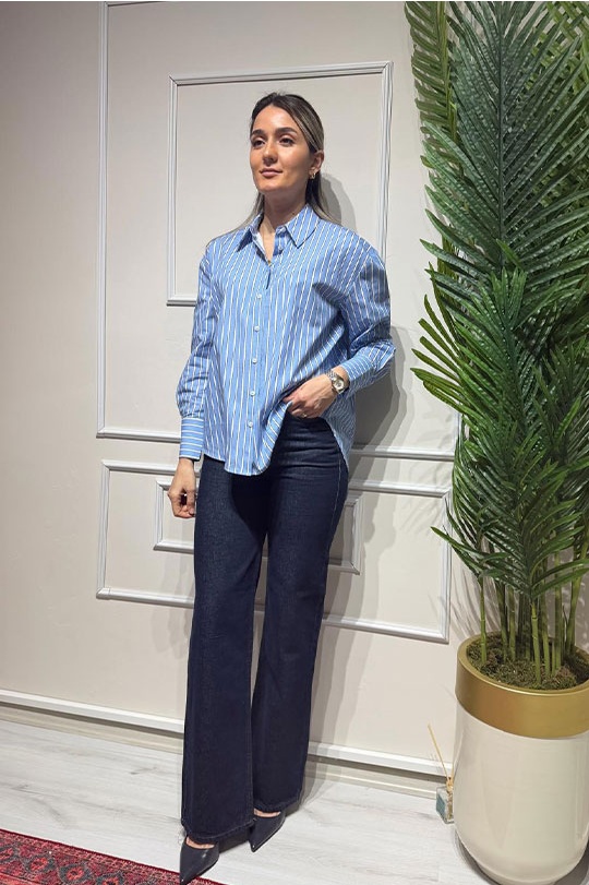 Mavi Çizgili Gömlek