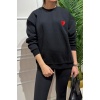 Kalp Detaylı Siyah Sweatshirt