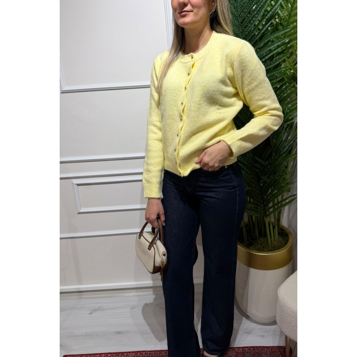 Düğmeli Sarı Renk Triko Hırka