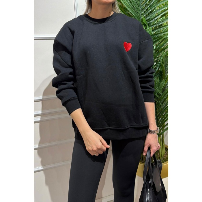 Kalp Detaylı Siyah Sweatshirt