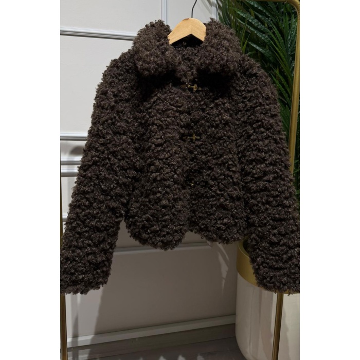 Kahve Rengi Kuzu Kancalı Mont