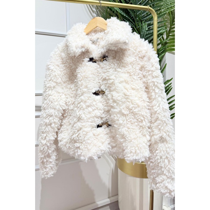 Beyaz Renk Kancalı Kuzu Mont