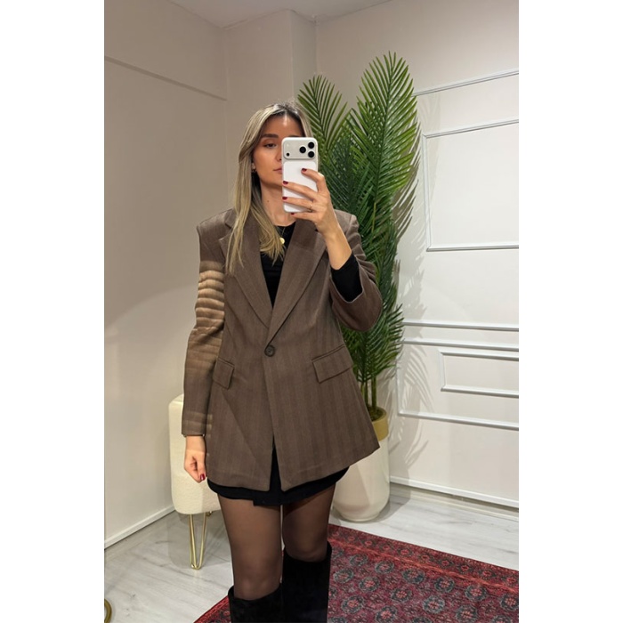 Balık Sırtı Yün Ceket