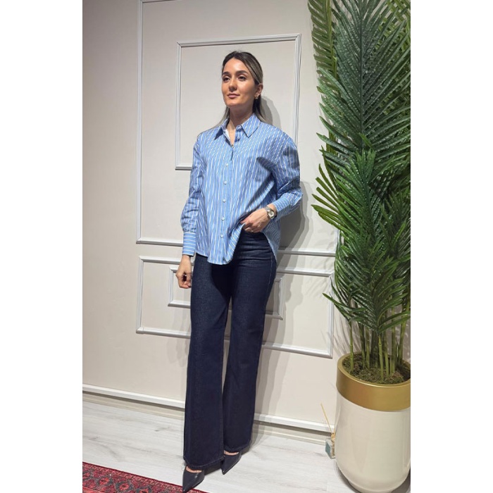 Mavi Çizgili Gömlek