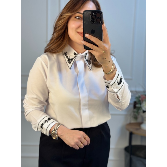 Nakışlı gömlek