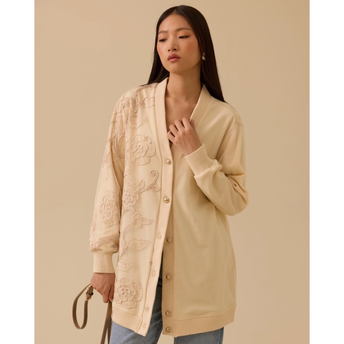 YENİ SEÇİL KADIN v yaka nakışlı düğmeli hırka 10002421111014