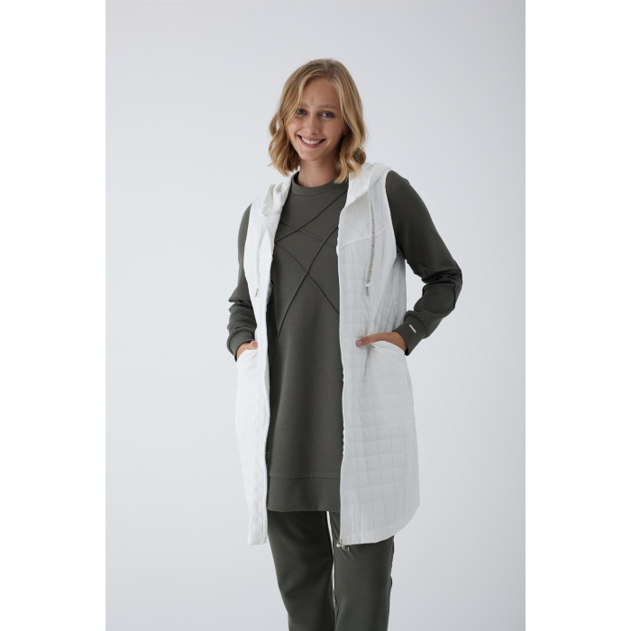 YENİ MOODBASİC KADIN TAŞLI KORDONLU İNCE YELEK MB28.59