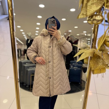 YENİ TRENÇ KADIN Yakası Kürklü Kapitone Kaban 1213