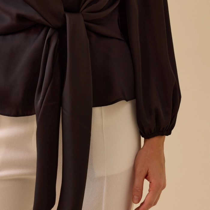 YENİ SEÇİL KADIN bağlamalı uzun kollu saten bluz 10002511810019