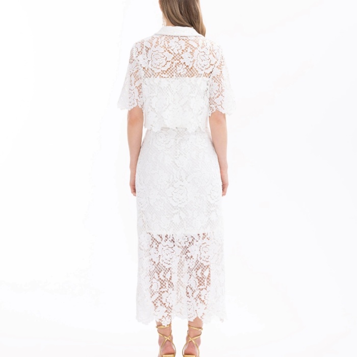 YENİ SEÇİL KADIN CROP KESİM DANTEL GÖMLEK 10242102201014