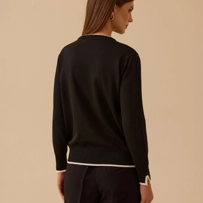 YENİ SEÇİL KADIN biye detaylı lastikli triko bluz 10002521710038