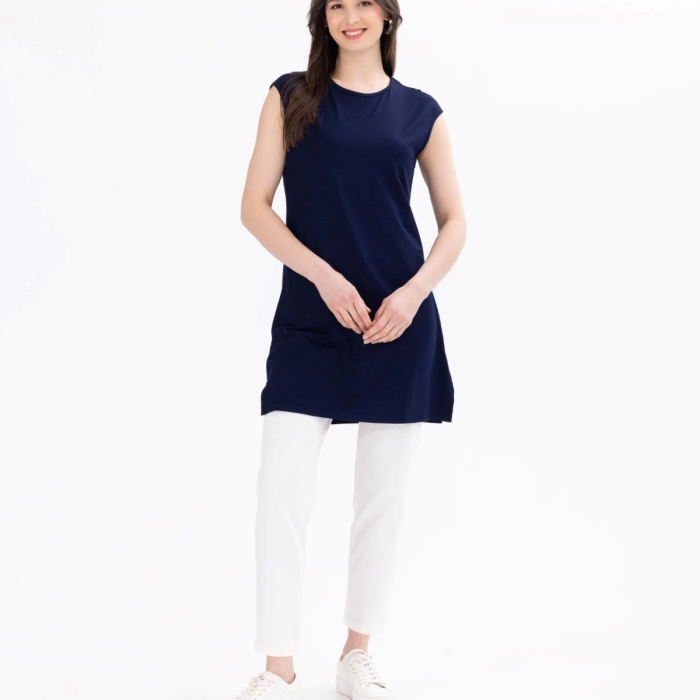 YENİ SEÇİL KADIN YUVARLAK YAKA KOLSUZ BASİC TİŞÖRT 11242101001006