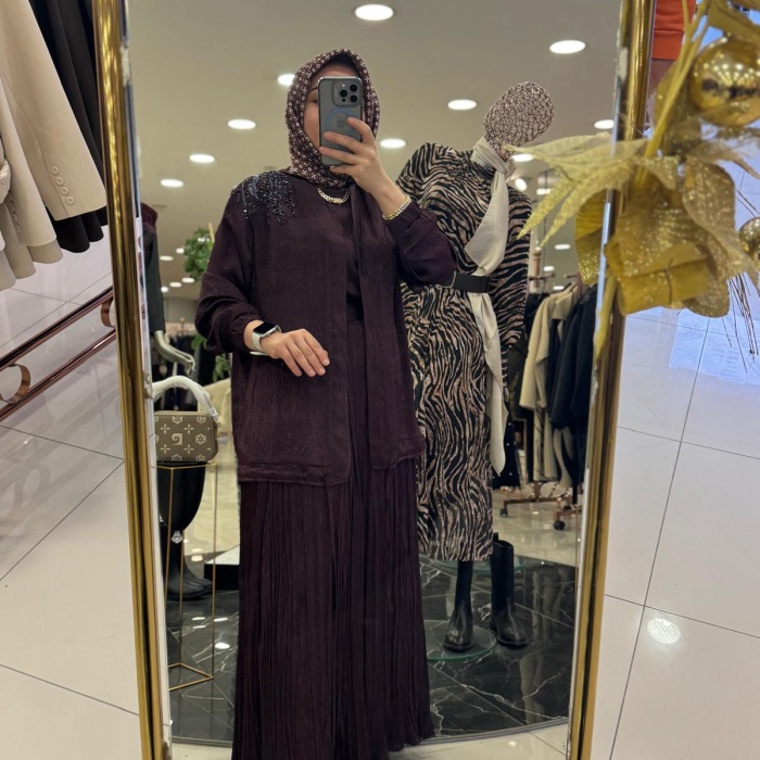 YENİ FUAT GÜRŞEN KADIN İŞLEME DETAYLI ETEKLİ TAKIM 25K4700