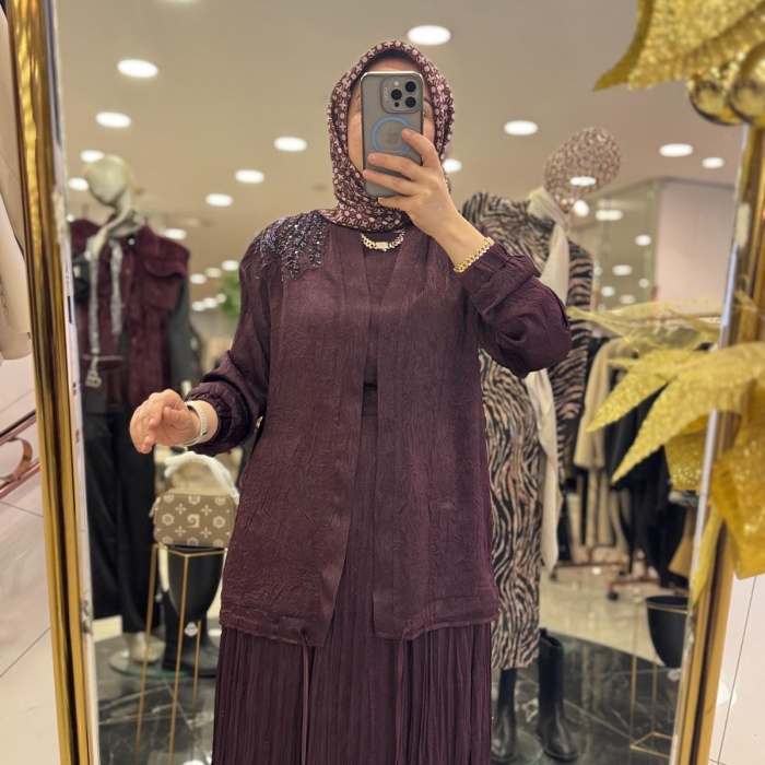 YENİ FUAT GÜRŞEN KADIN İŞLEME DETAYLI ETEKLİ TAKIM 25K4700