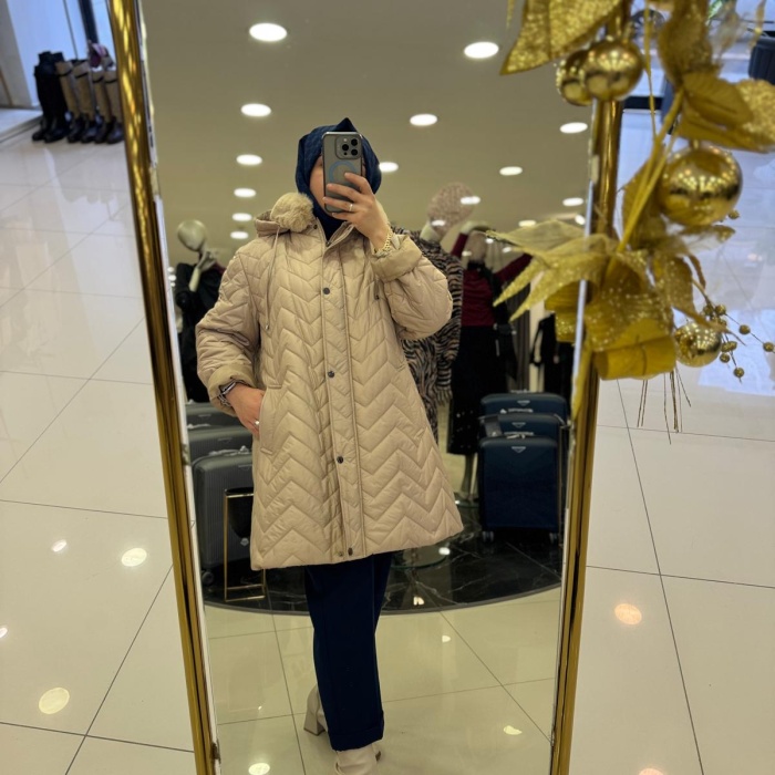 YENİ TRENÇ KADIN Yakası Kürklü Kapitone Kaban 1213