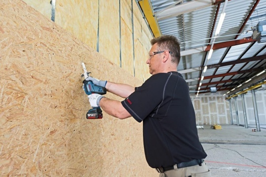 Bosch Professional GSA 18V-LI Panter Testere (1x4.0Ah) - 0615990L6H