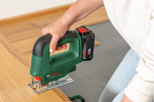 Bosch Easysaw 18V-70 Akülü Dekupaj Testeresi Solo-0603012000