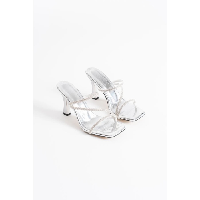 Capella Gümüş Kadın Taşlı Topuklu Terlik