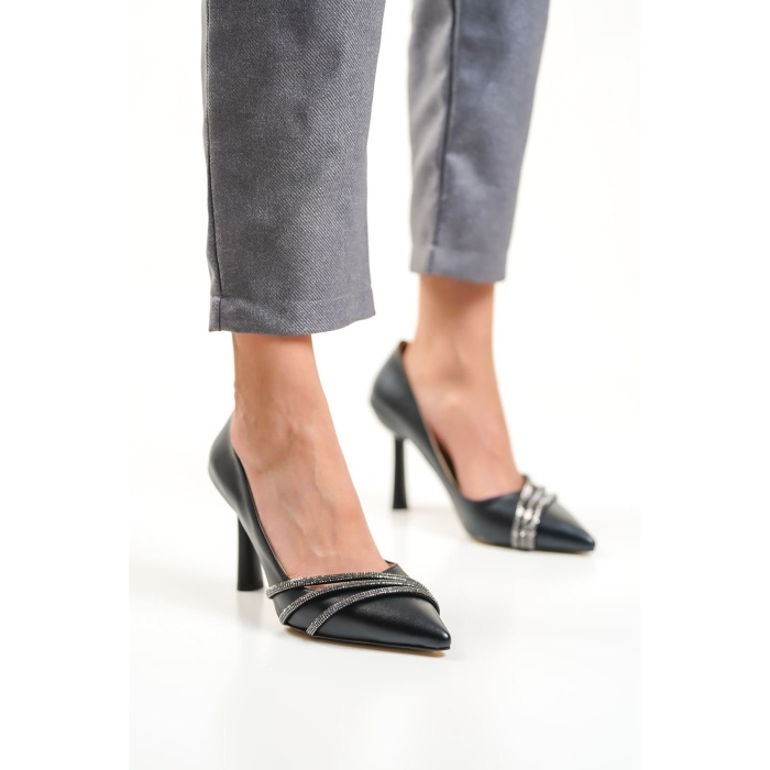 Sonya Siyah Taşlı Kadın Ayakkabı