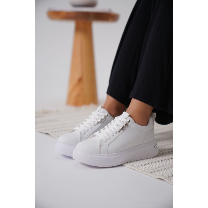 Nova Kadın Gümüş Detaylı Beyaz Sneaker