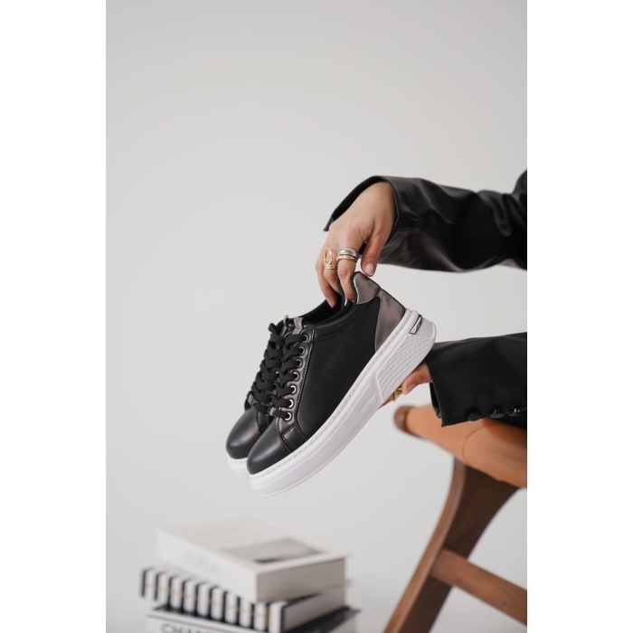 Vega Platin Detaylı Siyah Kadın Spor Ayakkabı