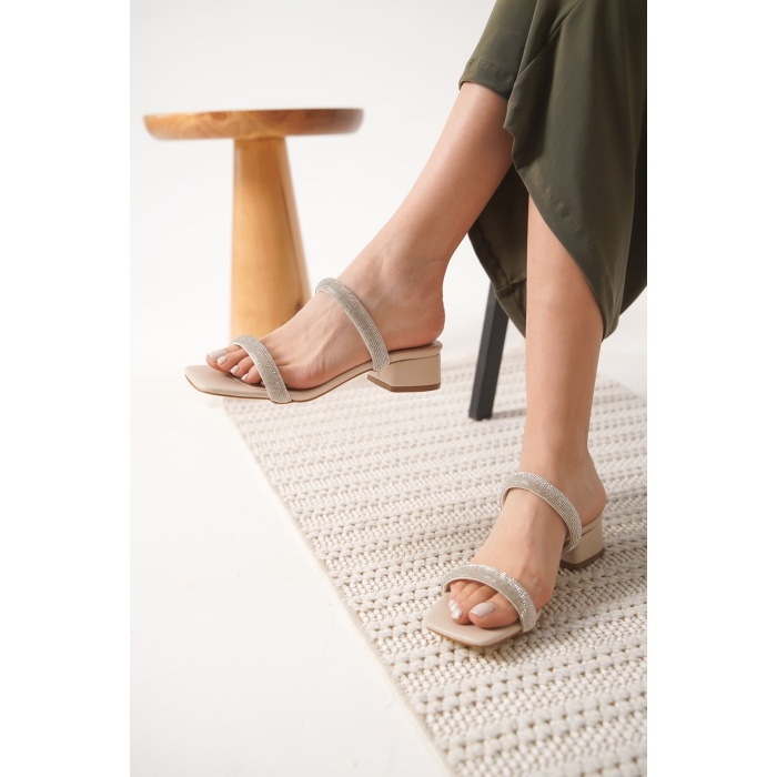 Stella Kalın Topuklu Bej Kadın Terlik