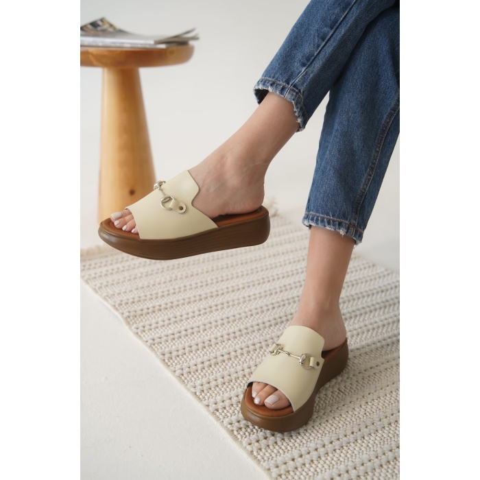 Nelly Bej Hakiki Deri Terlik