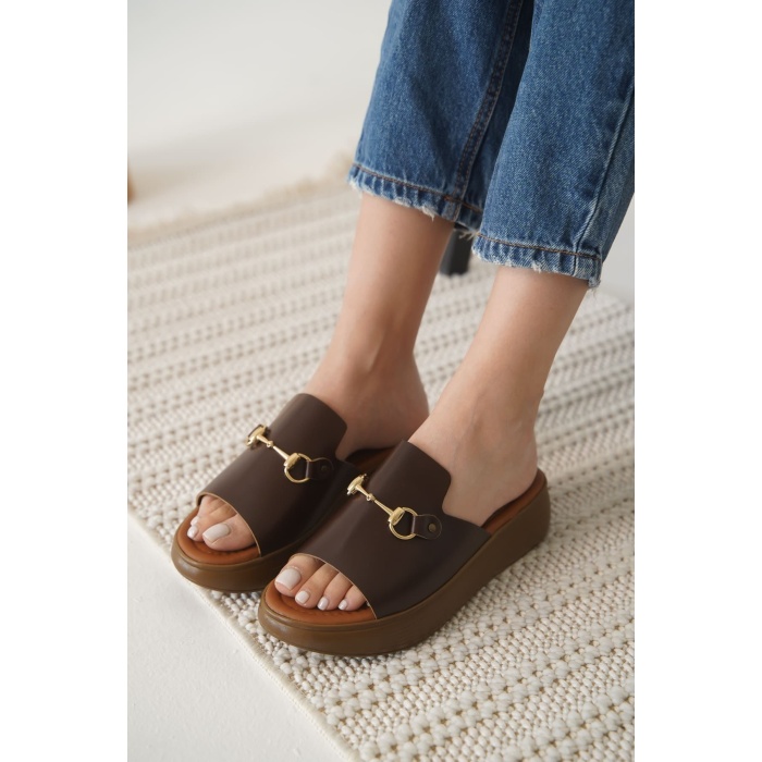 Nelly Acı Kahve Hakiki Deri Terlik