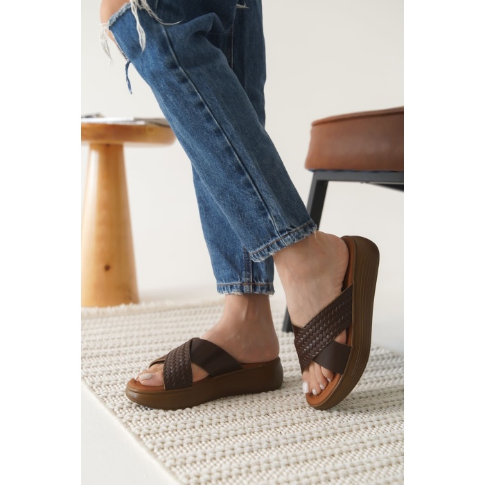 Fayn Acı Kahve Örgü Desenli Hakiki Deri Terlik