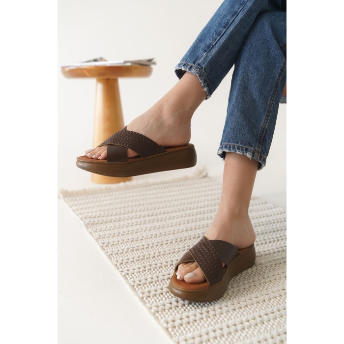 Fayn Acı Kahve Örgü Desenli Hakiki Deri Terlik