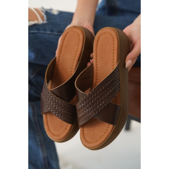 Fayn Acı Kahve Örgü Desenli Hakiki Deri Terlik