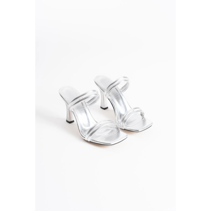 Petra Kadın Gümüş Topuklu Terlik