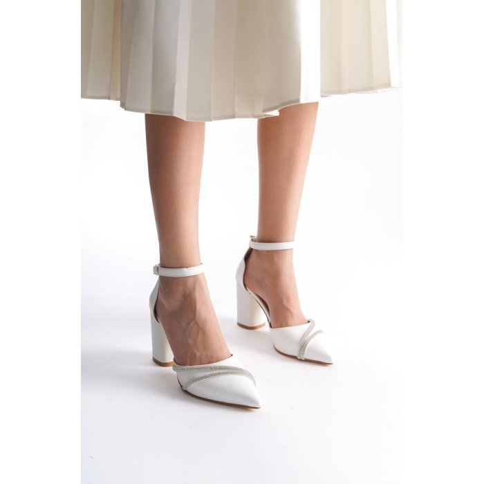 Pery Kadın Beyaz Topuklu Ayakkabı