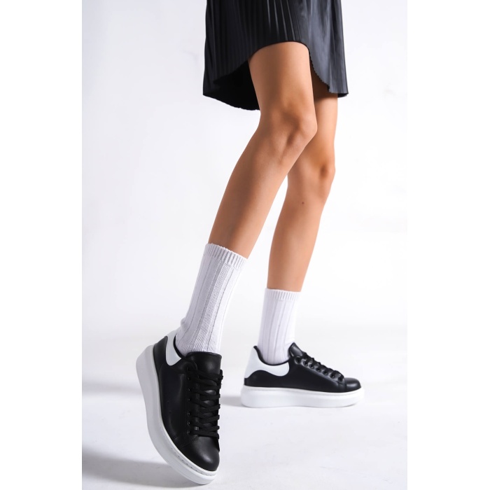 Samira Beyaz Detaylı Siyah Spor Ayakkabı