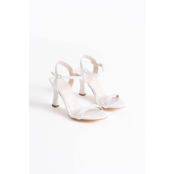 Karen Kadın Beyaz Tek Bant Sandalet
