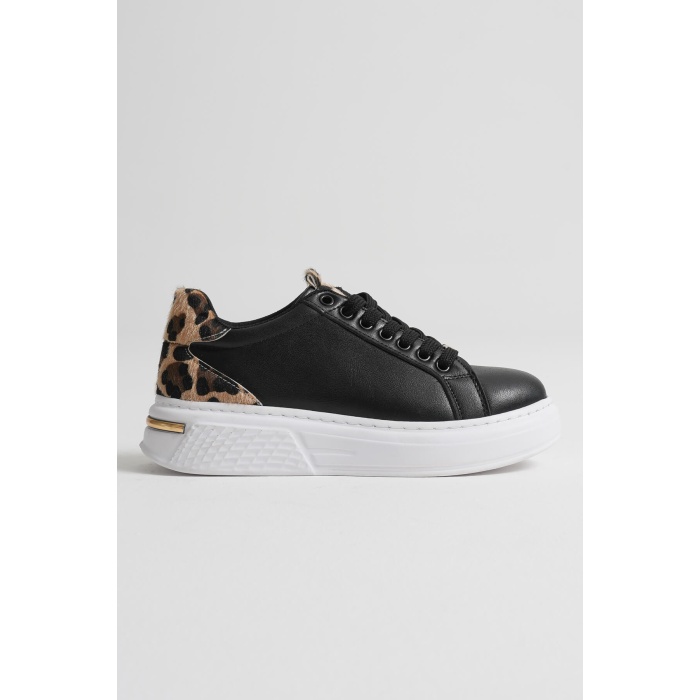 Vega Leopar Detaylı Siyah Kadın Spor Ayakkabı