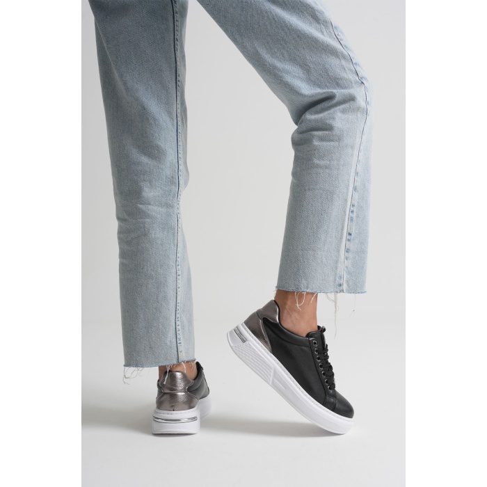 Vega Platin Detaylı Siyah Kadın Spor Ayakkabı