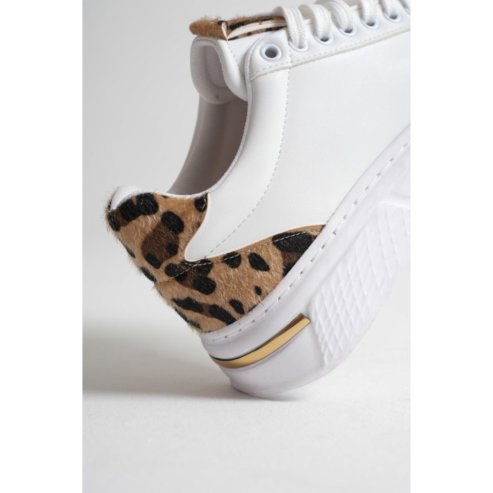 Vega Leopar Detaylı Beyaz Kadın Spor Ayakkabı