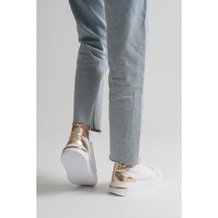 Vega Altın Detaylı Beyaz Kadın Spor Ayakkabı