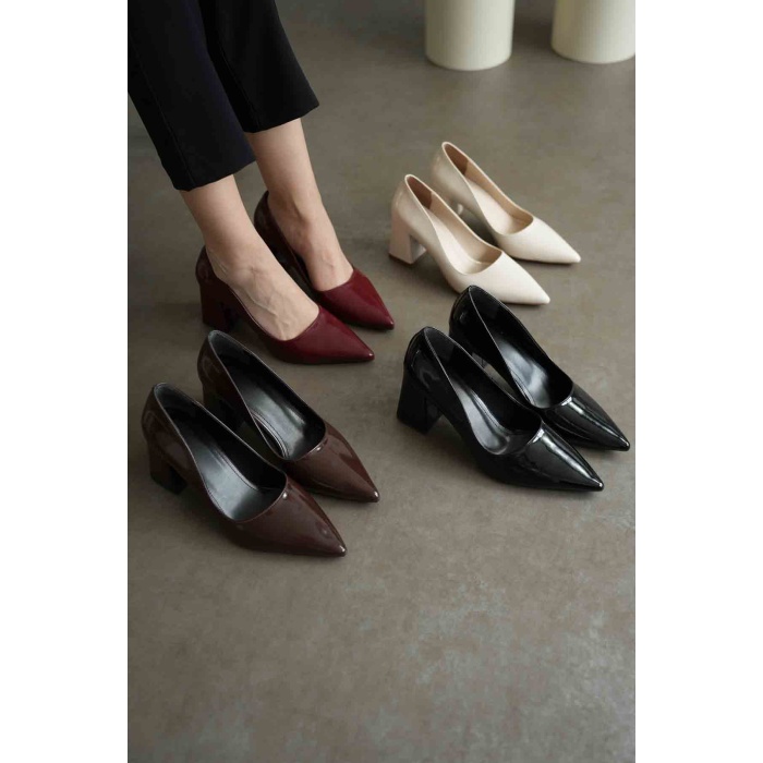 Valeria Siyah Rugan Kadın Topuklu Ayakkabı