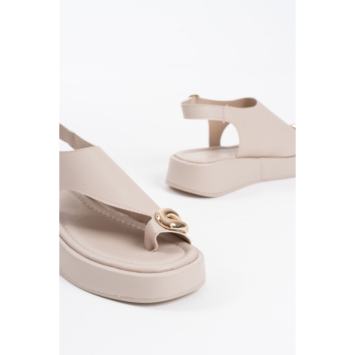 Milena Bej Cilt Toka Detaylı Sandalet