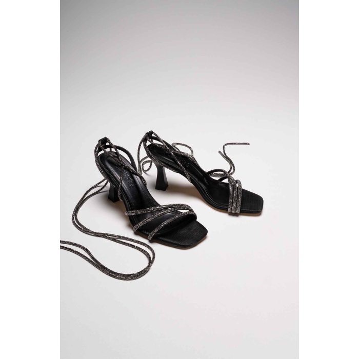 South Siyah Taşlı Kadın Topuklu Sandalet