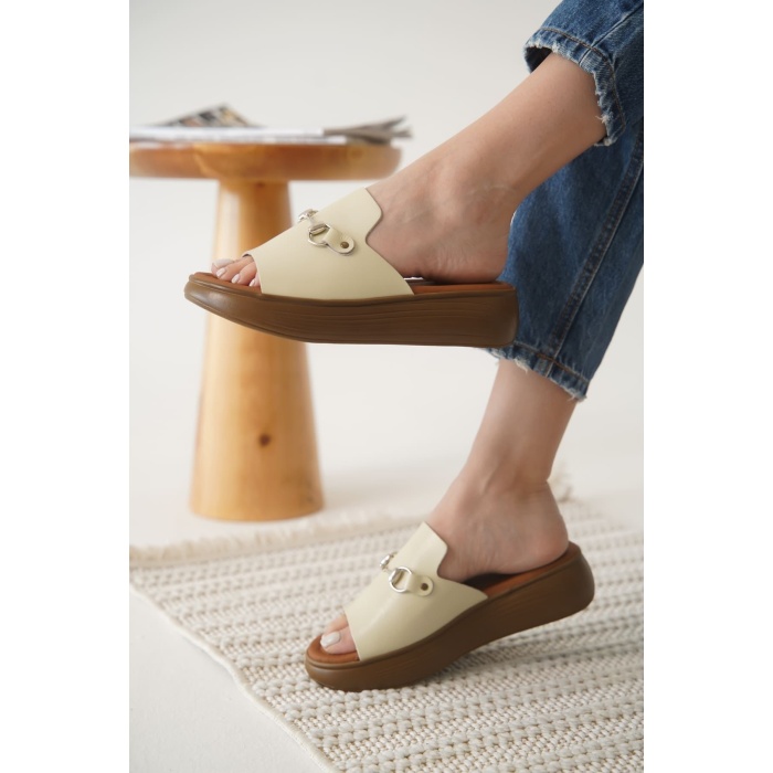 Nelly Bej Hakiki Deri Terlik