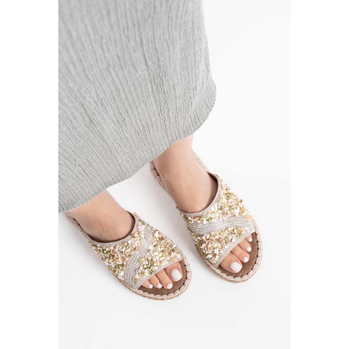Dennis Kadın Bej Taş İşlemeli Terlik