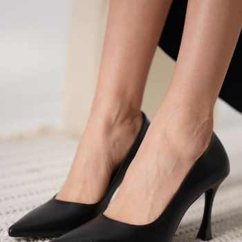 Blade Siyah Cilt Kadın Stiletto