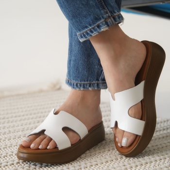 Borlina Beyaz Hakiki Deri Terlik