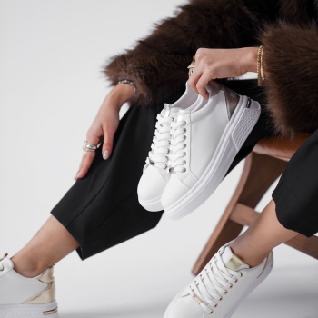 Vega Gümüş Detaylı Beyaz Kadın Spor Ayakkabı