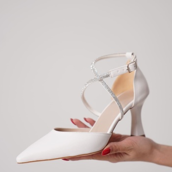 Fiona Taşlı Kadın Beyaz Topuklu Ayakkabı