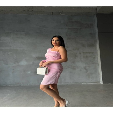 Tek Omuz Desenli Dantel Pembe Elbise
